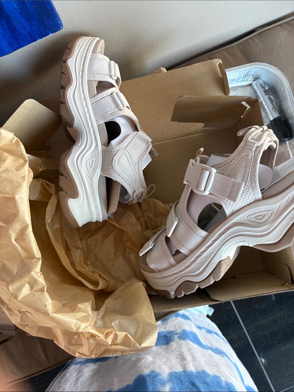 Teva Beige Hurricane Chunky Strap Platform Sandals - Picture 6 of 6